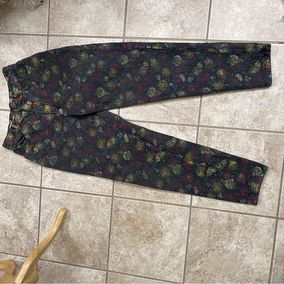 Authentic Made In The Shade Vintage Floral High Rise Mom Jeans  Size 13 USA - Picture 13 of 13